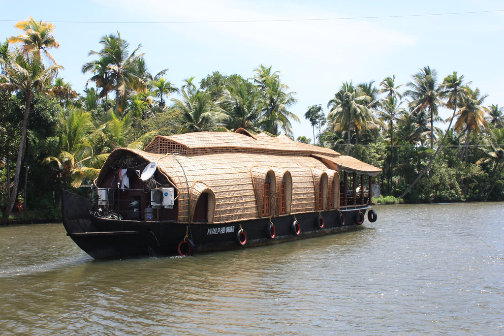 Exploring the Enchanting Backwaters of Kerala